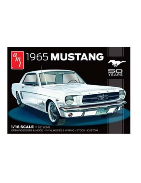 1965 Mustang Hardtop Car Plastic Model Kit AMT 1/25 Scale Model