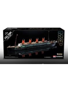 Academy RMS Titanic + Led...