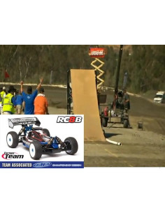 Team Associated y su RC-8B...