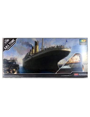 RMS Titanic Centenary Anniversary 1/700