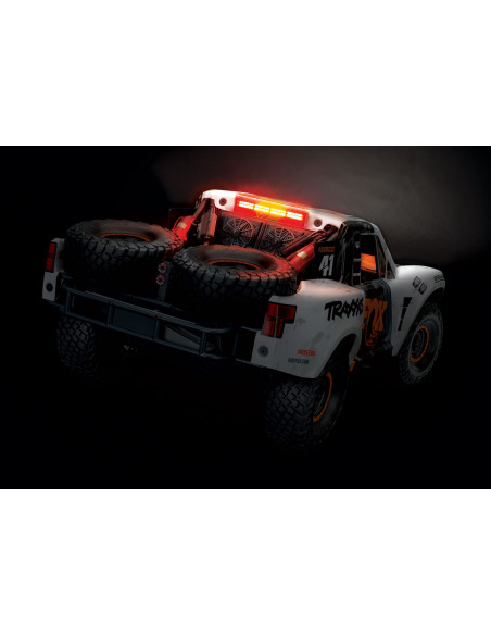 Traxxas UDR Unlimited Desert Racer 4WD Con kit Leds