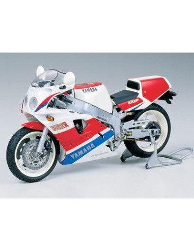 Yamaha FZR750R (OW01) Tamiya escala 1/12