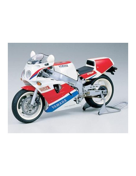 Yamaha FZR750R (OW01) Tamiya escala 1/12