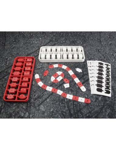 nanoTTR Curb Set  Red and White