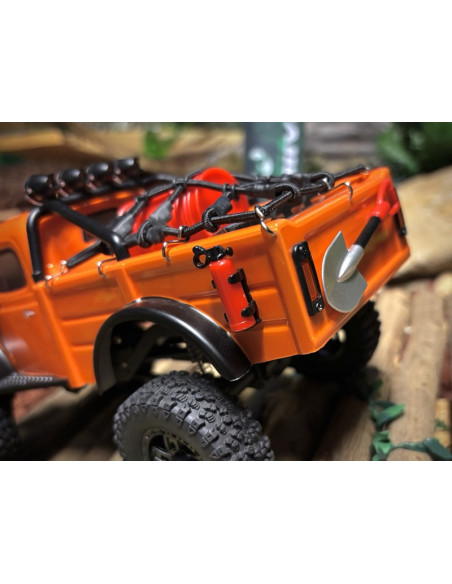 1:18-1:24 Fire Extinguisher with Holder