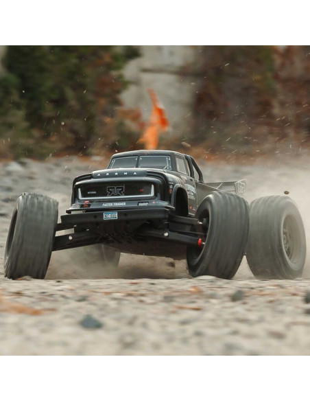 1-8 NOTORIOUS 6S 4X4 RTR Brushless Stunt Truck  Black