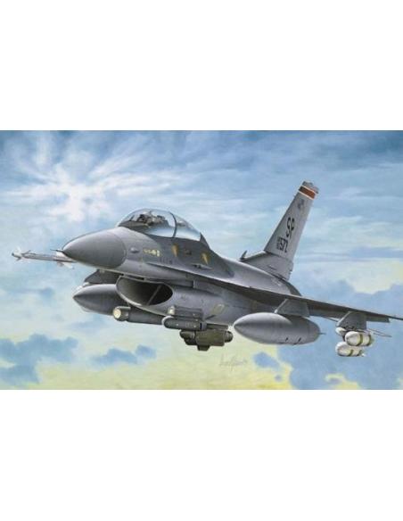 F-16 C/D NIGHT FALCON Italeri 1/72