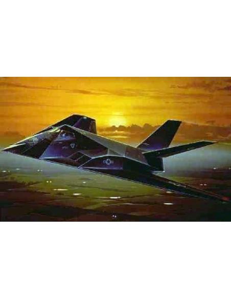 F-117 A STEALTH NIGHTHAWK Italeri 1/72