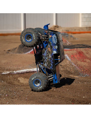 1-8 LMT 2.0 Son-Uva Digger 4X4 Solid Axle...
