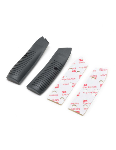 Back Grips (L-R): iX14