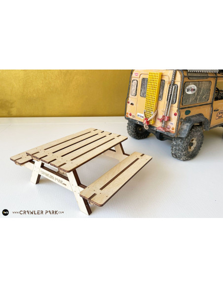 Picnic Table 1/10 Scale Crawler Park