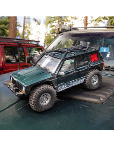 Axial 1-10 SCX10 III Jeep Cherokee XJ 4X4 RTR...