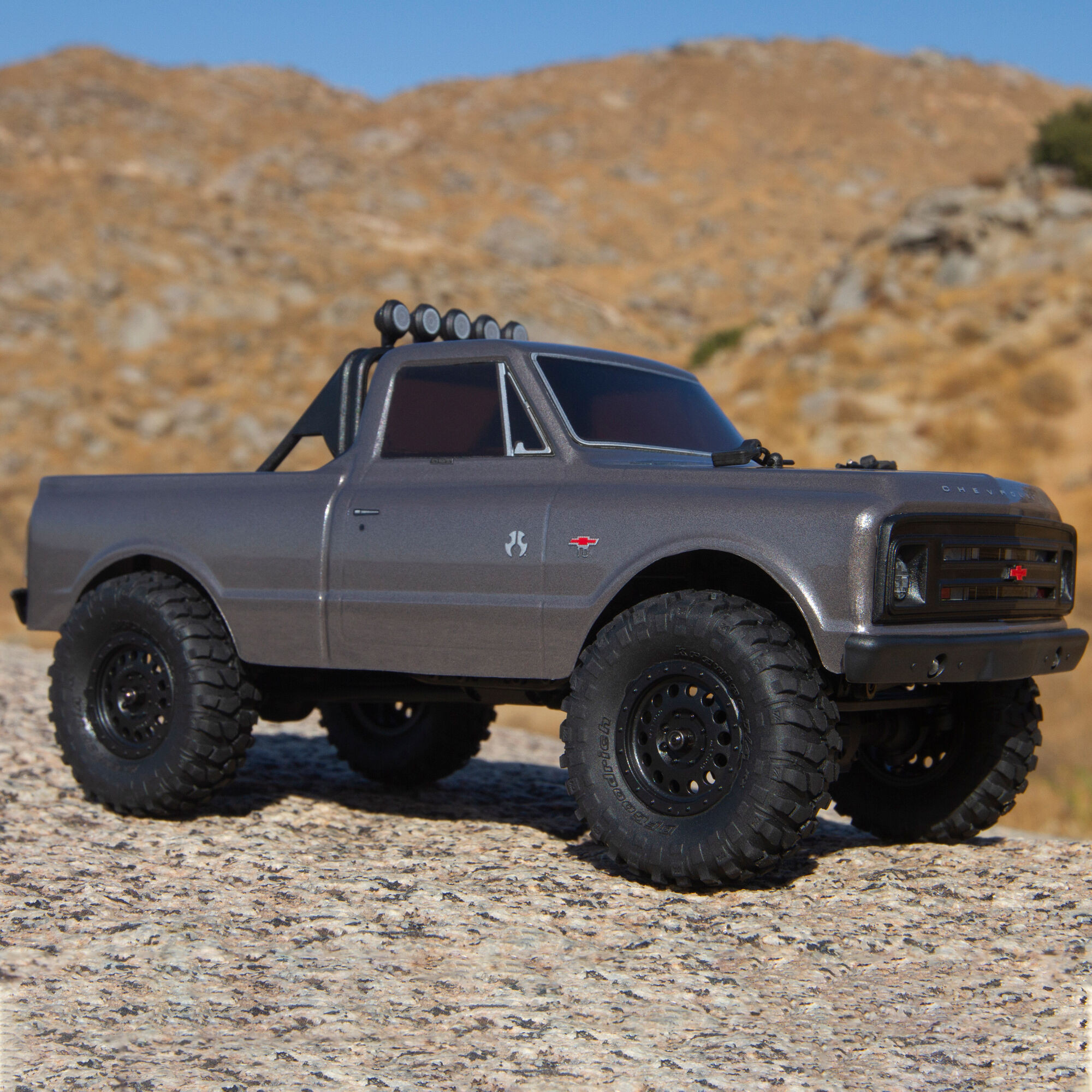 1-24 SCX24 1967 Chevrolet C10 4WD Truck Brushed RTR  Silver