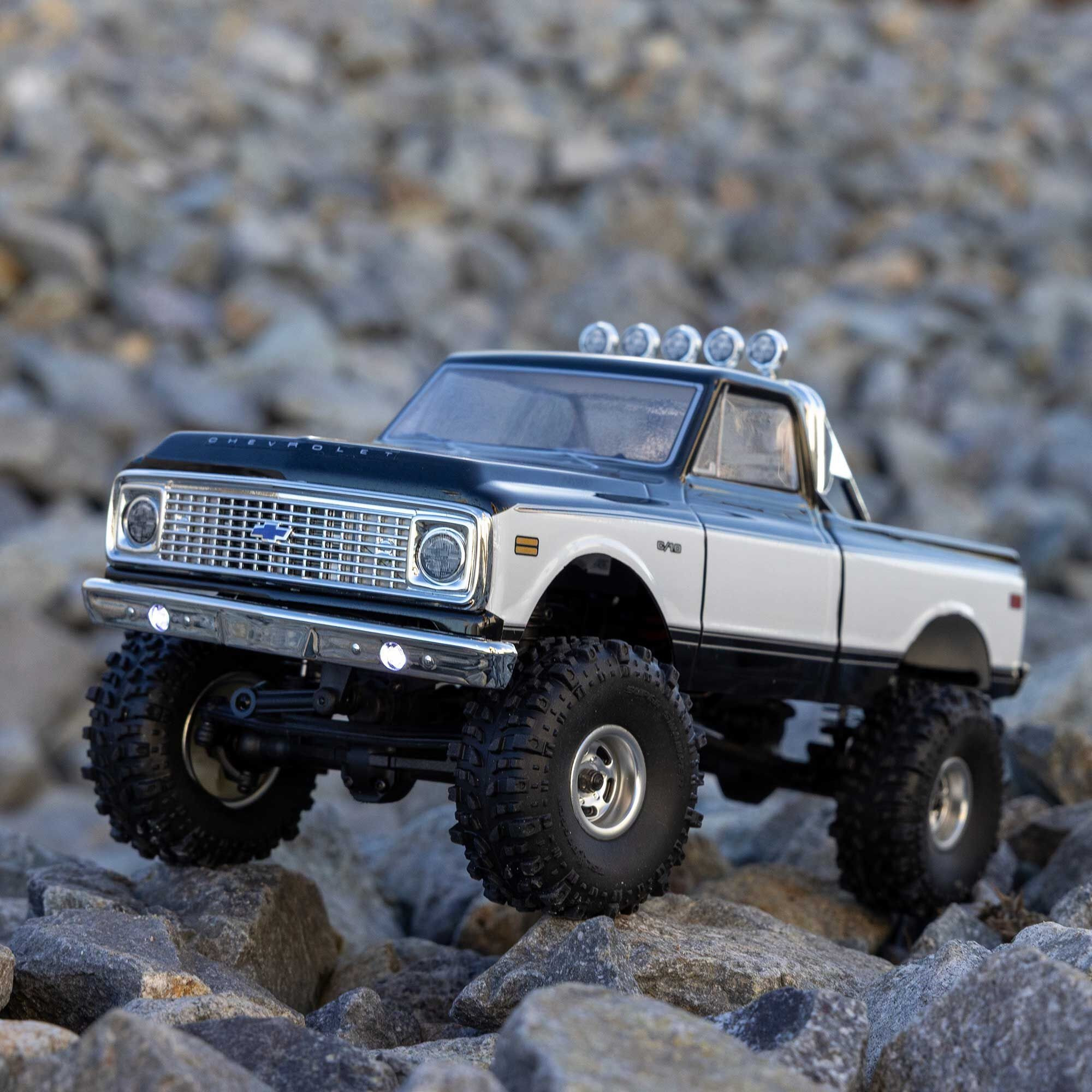 1-24 SCX24 1971 Chevrolet C10 4WD Truck RTR  Black
