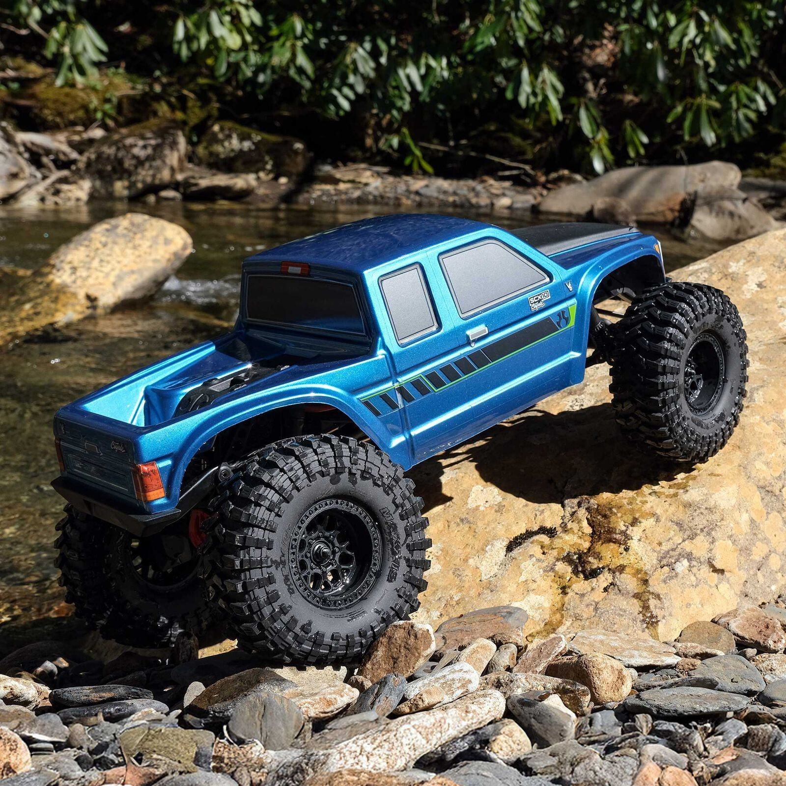 1/10 SCX10 III Coyote 4X4 RTR Brushed Rock Crawler, Blue