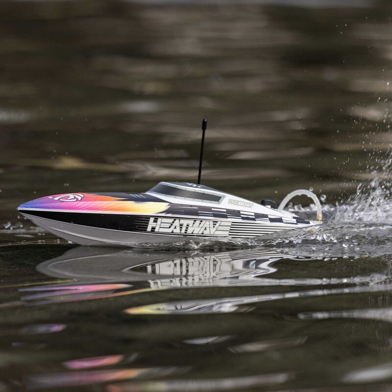 Recoil 2 18" Self-Righting Brushless Deep-V RTR  Heatwave